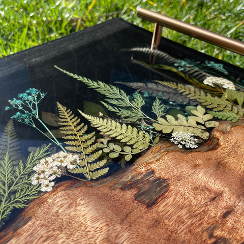 DIY Terrarium Floral and Wood Resin Tray